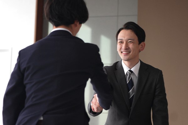 コンサルティングとアドバイザリーの違いとは？業務内容や業務範囲など詳しく解説