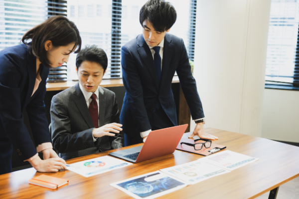 権限の委譲は組織へのメリットが豊富！目的やリスクを正しく理解して導入しよう