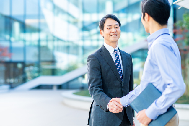 営業顧問とは？役割・料金相場・営業課題解決に向けて失敗しないための選び方を解説！